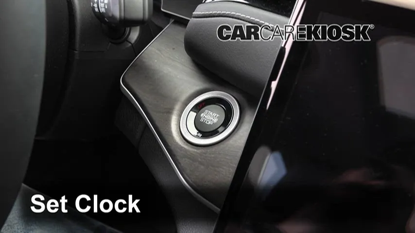 2023 Jeep Grand Cherokee Trailhawk 4xe 2.0L 4 Cyl. Turbo PHEV Clock